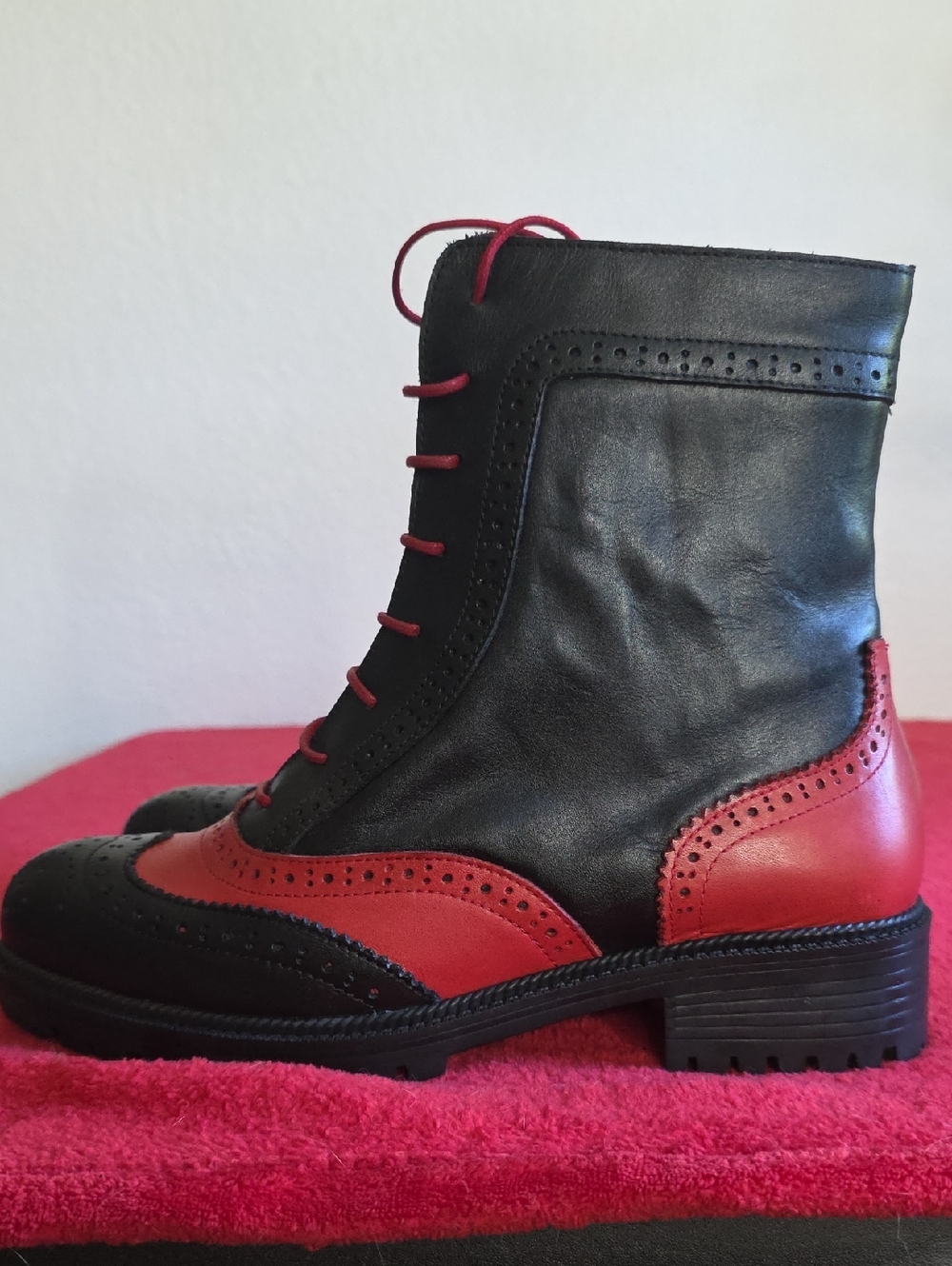 Black and Red Leather Lace-Up Women's Brogue Ankle Boots